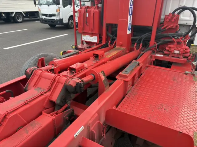 いすゞ エルフ TPG-NKR85AN(2WD)の写真13