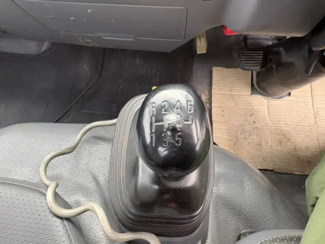 いすゞ エルフ TPG-NKR85AN(2WD)の写真27