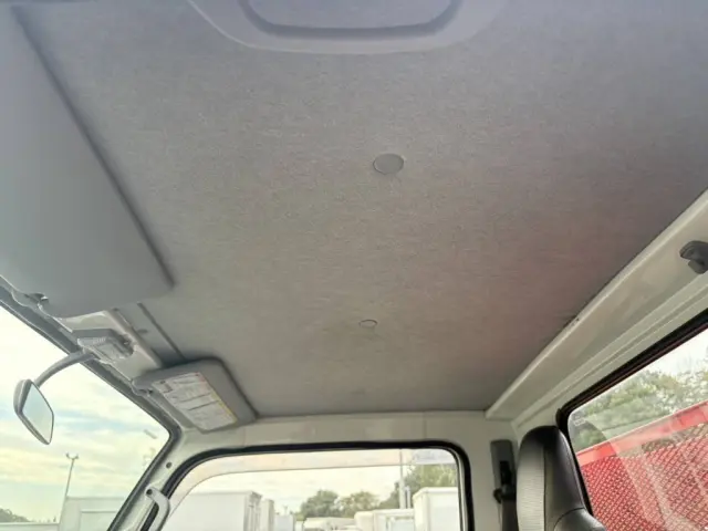 いすゞ エルフ TPG-NKR85AN(2WD)の写真31