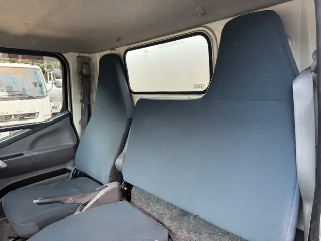 三菱 キャンター TPG-FBA00(2WD)の写真30