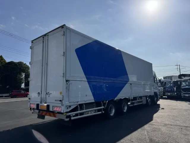 ＵＤ クオン 2PG-CG5CA(8x4)の写真3