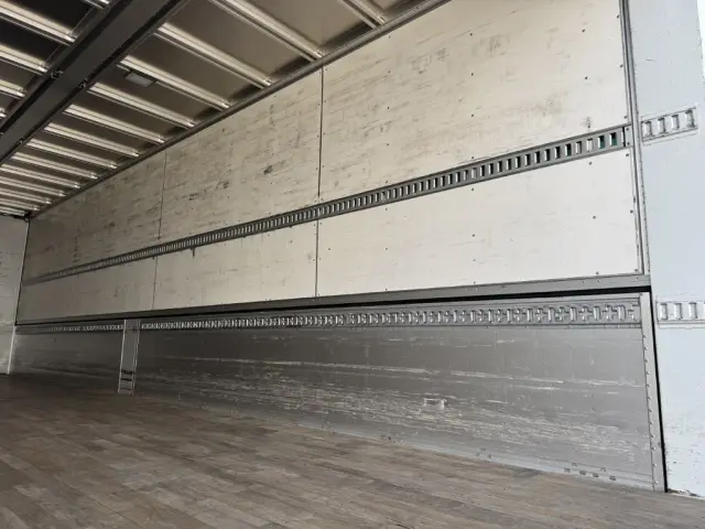 ＵＤ クオン 2PG-CG5CA(8x4)の写真11