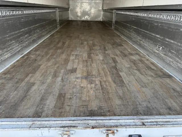 ＵＤ クオン 2PG-CG5CA(8x4)の写真12