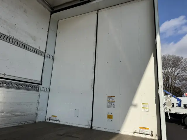 ＵＤ クオン 2PG-CG5CA(8x4)の写真17