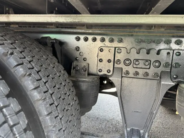 ＵＤ クオン 2PG-CG5CA(8x4)の写真22