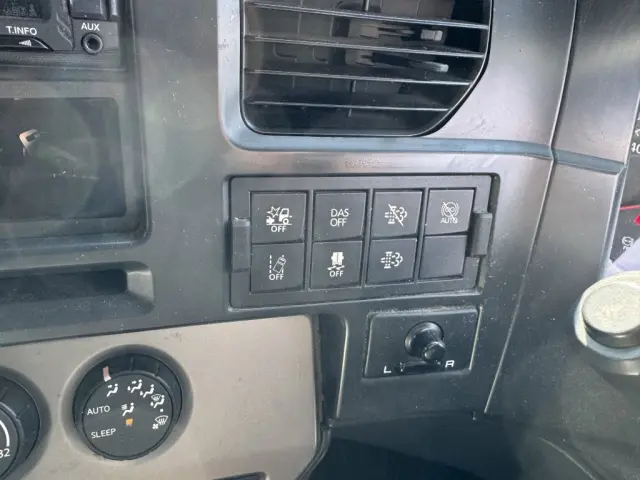 ＵＤ クオン 2PG-CG5CA(8x4)の写真32