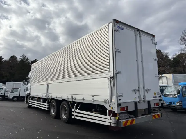 UD クオン 2PG-CD5CA(6x2)の写真4