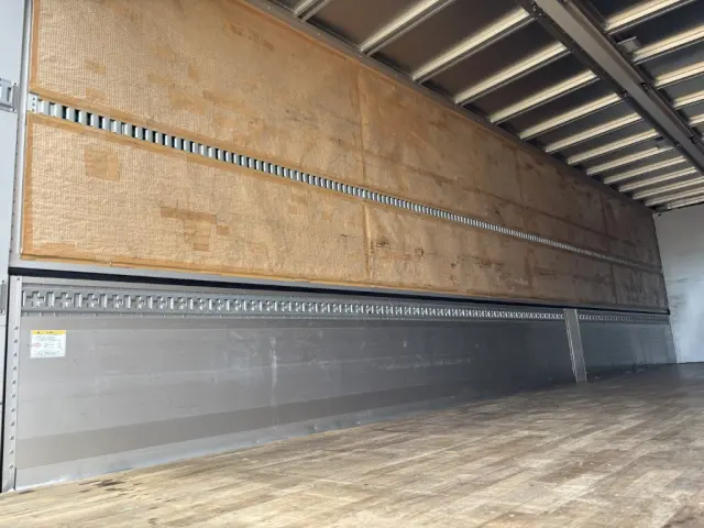 UD クオン 2PG-CD5CA(6x2)の写真10