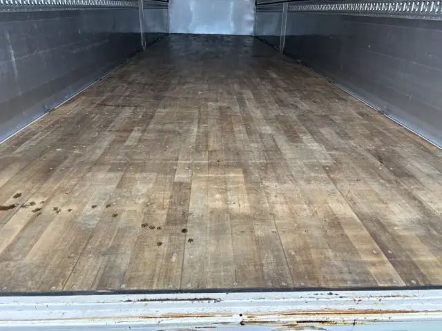 UD クオン 2PG-CD5CA(6x2)の写真12