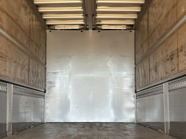 UD クオン 2PG-CD5CA(6x2)の写真14