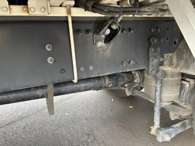 UD クオン 2PG-CD5CA(6x2)の写真22