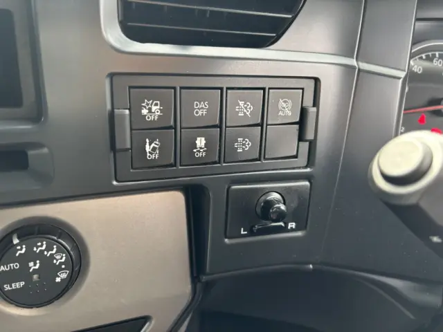 UD クオン 2PG-CD5CA(6x2)の写真31