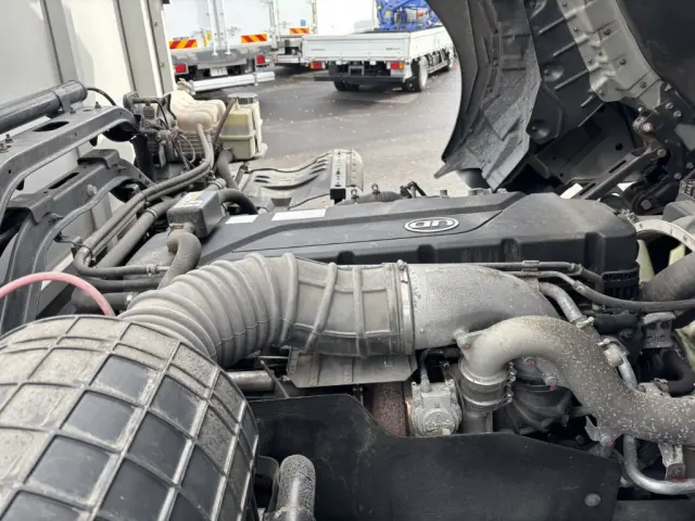 UD クオン 2PG-CD5CA(6x2)の写真44