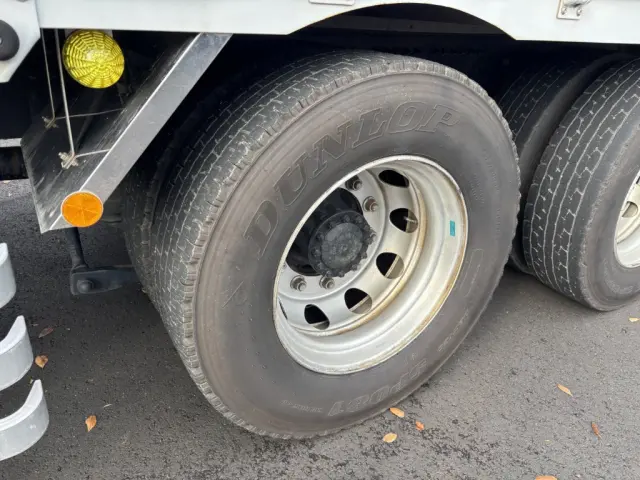 UD クオン 2PG-CD5CA(6x2)の写真49