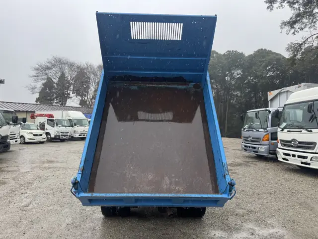 いすゞ エルフ PB-NKR81AD(2WD)の写真9