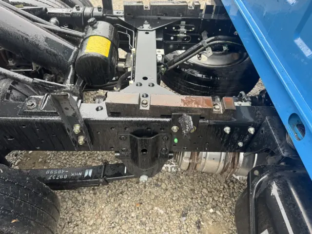 いすゞ エルフ PB-NKR81AD(2WD)の写真19