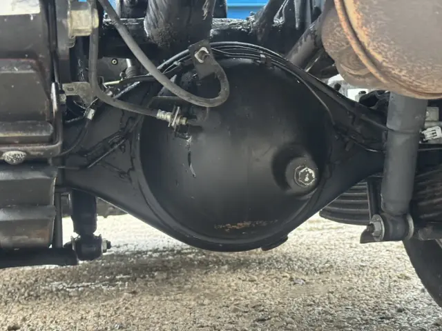 いすゞ エルフ PB-NKR81AD(2WD)の写真22