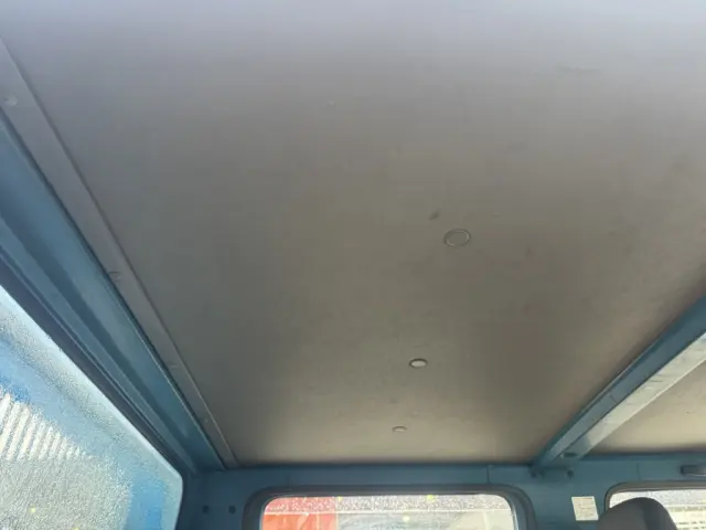 いすゞ エルフ PB-NKR81AD(2WD)の写真34