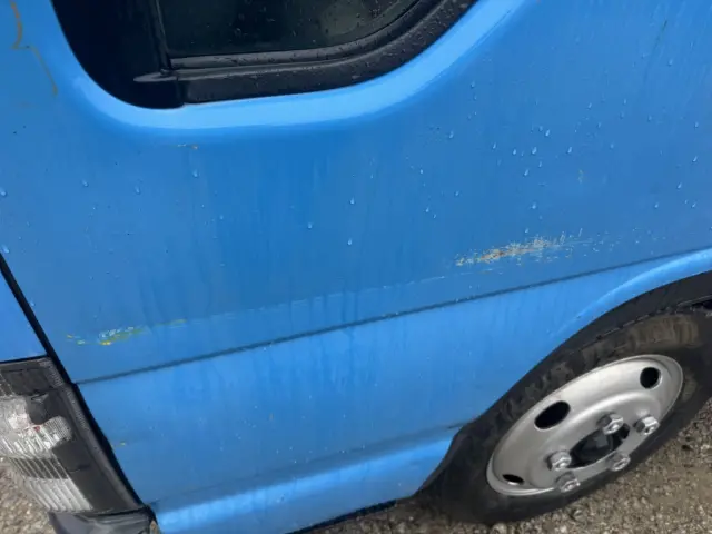 いすゞ エルフ PB-NKR81AD(2WD)の写真44