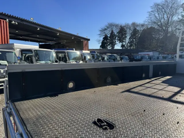 いすゞ フォワード TKG-FRR90S2(2WD)の写真8