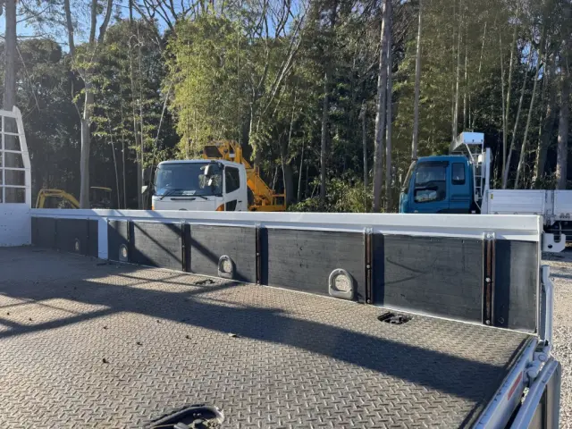 いすゞ フォワード TKG-FRR90S2(2WD)の写真9