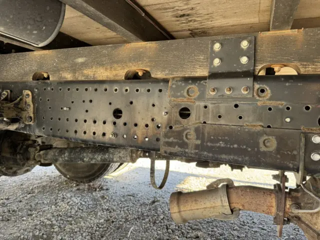 いすゞ フォワード TKG-FRR90S2(2WD)の写真21