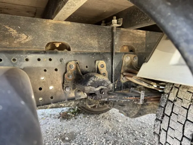 いすゞ フォワード TKG-FRR90S2(2WD)の写真23