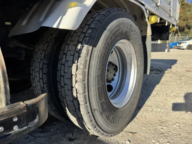 いすゞ フォワード TKG-FRR90S2(2WD)の写真44