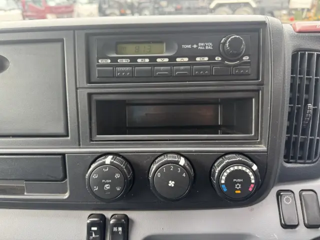 三菱 キャンター TKG-FBA60(2WD)の写真27