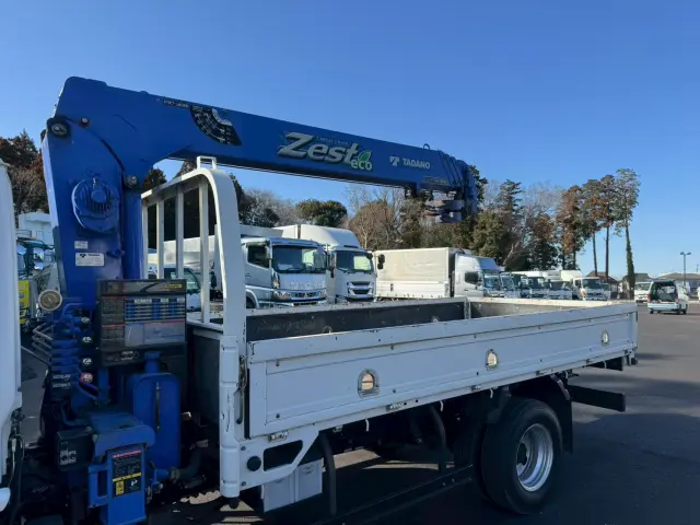 いすゞ エルフ TRG-NKR85R(2WD)の写真6