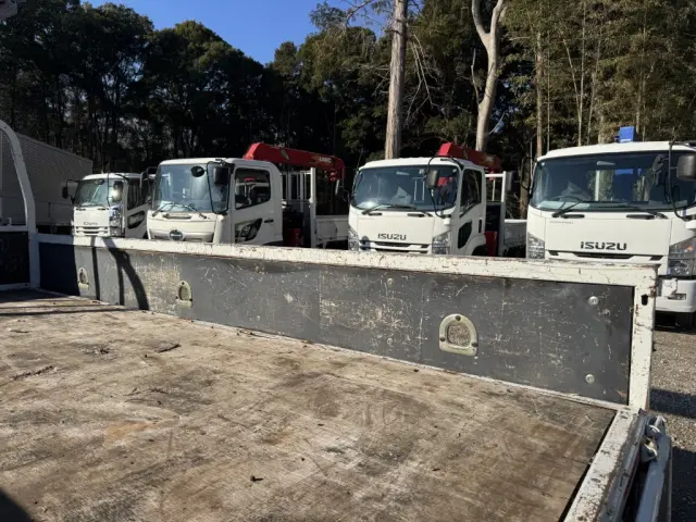 いすゞ エルフ TRG-NKR85R(2WD)の写真10