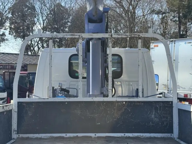 いすゞ エルフ TRG-NKR85R(2WD)の写真11