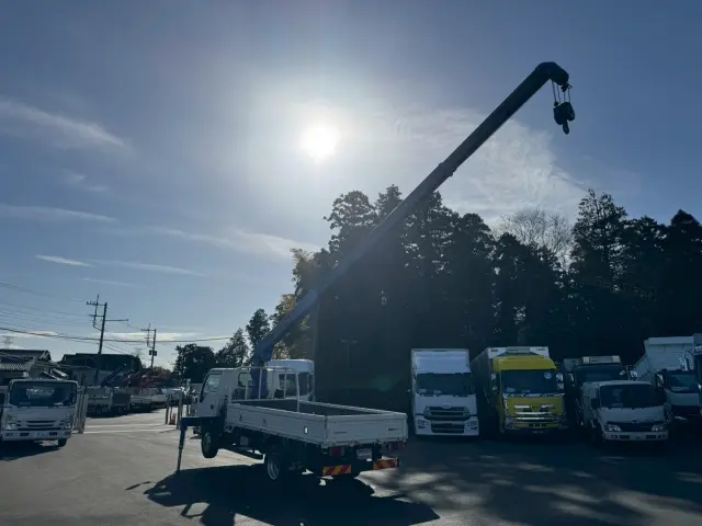 いすゞ エルフ TRG-NKR85R(2WD)の写真13