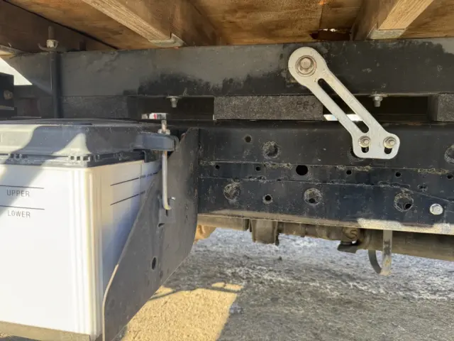 いすゞ エルフ TRG-NKR85R(2WD)の写真16