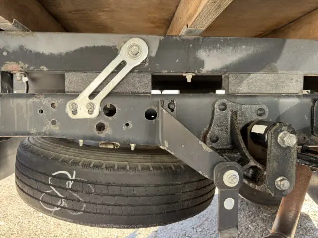 いすゞ エルフ TRG-NKR85R(2WD)の写真19