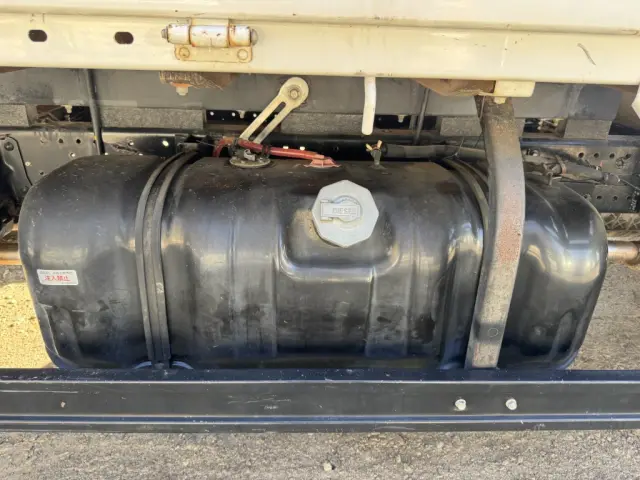 いすゞ エルフ TRG-NKR85R(2WD)の写真22