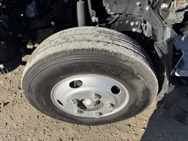 いすゞ エルフ TRG-NKR85R(2WD)の写真37