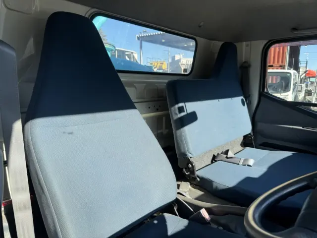 三菱 キャンター SKG-FEB90(2WD)の写真30