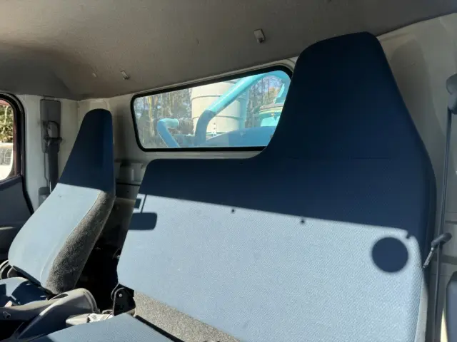 三菱 キャンター SKG-FEB90(2WD)の写真38