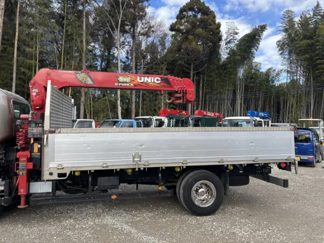 いすゞ エルフ 2RG-NPR88YN(2WD)の写真7