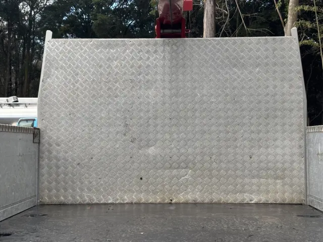 いすゞ エルフ 2RG-NPR88YN(2WD)の写真13