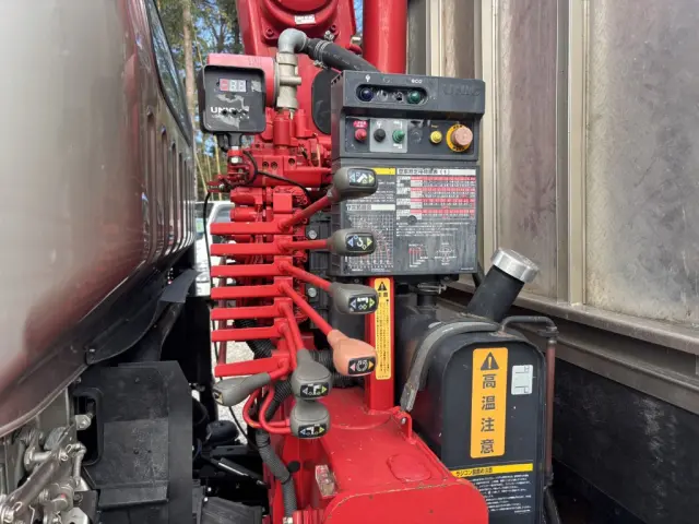 いすゞ エルフ 2RG-NPR88YN(2WD)の写真19