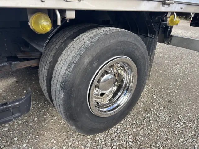 いすゞ エルフ 2RG-NPR88YN(2WD)の写真46