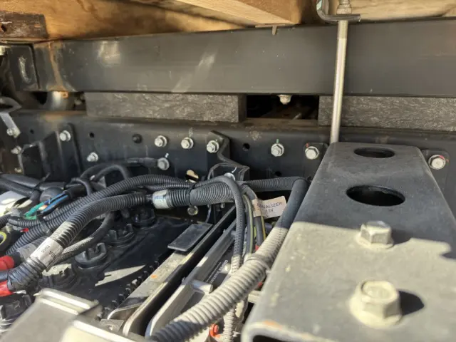 三菱 キャンター 2PG-FBAV0(2WD)の写真17