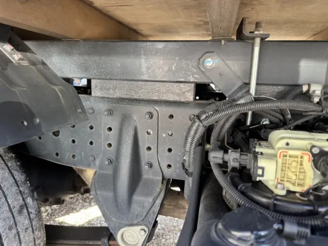 三菱 キャンター 2PG-FBAV0(2WD)の写真18