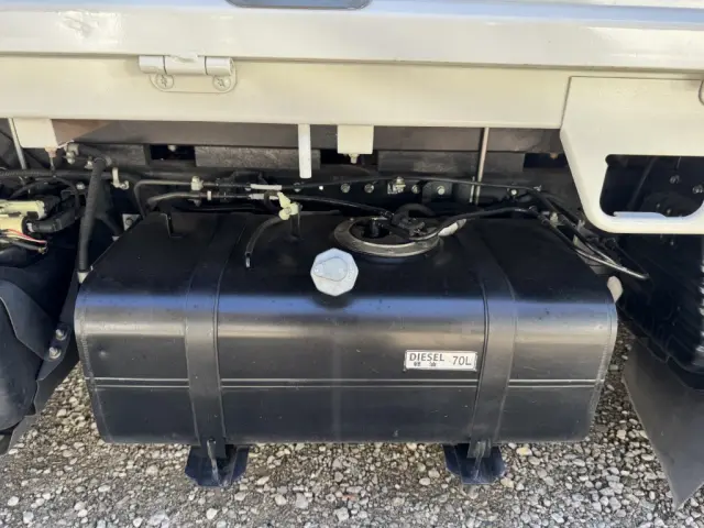 三菱 キャンター 2PG-FBAV0(2WD)の写真20