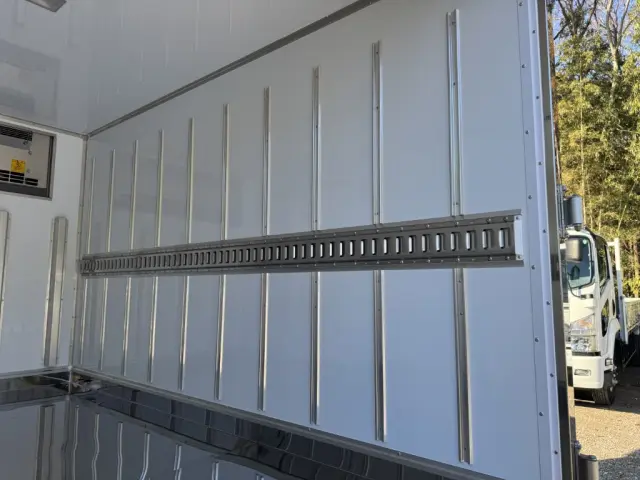 三菱 キャンター 2RG-FBA20(2WD)の写真11