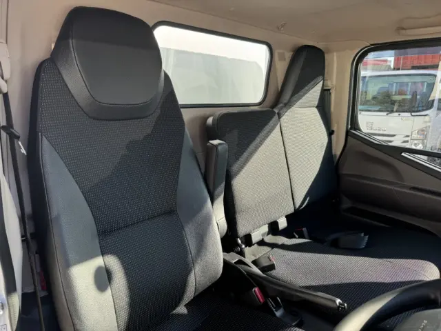 三菱 キャンター 2RG-FBA20(2WD)の写真26