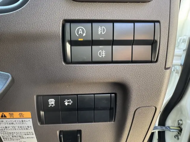 三菱 キャンター 2RG-FBA20(2WD)の写真30