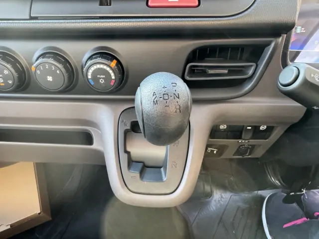 三菱 キャンター 2RG-FBA20(2WD)の写真33
